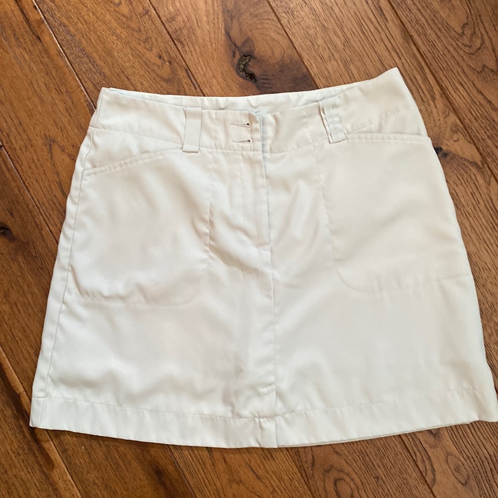 Nike Golf Women’s Dri-Fit skirt size 6